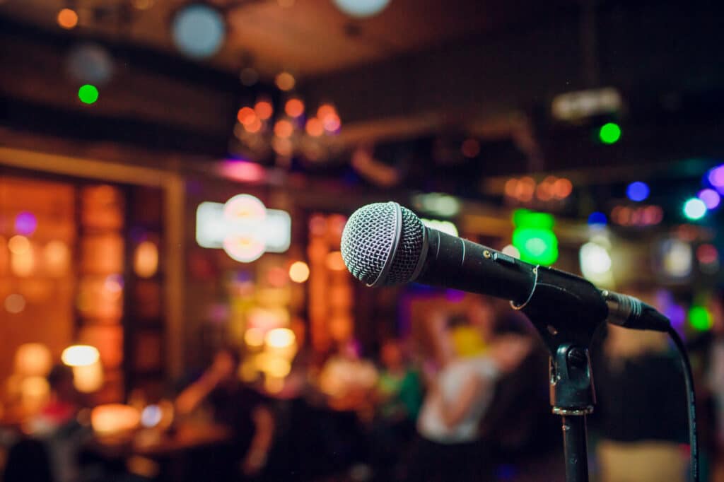 Karaoke como plan para celebrar un cumpleaños en Madrid